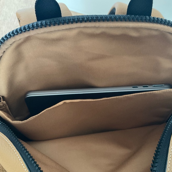 Coach backpack - Picture 10 of 12